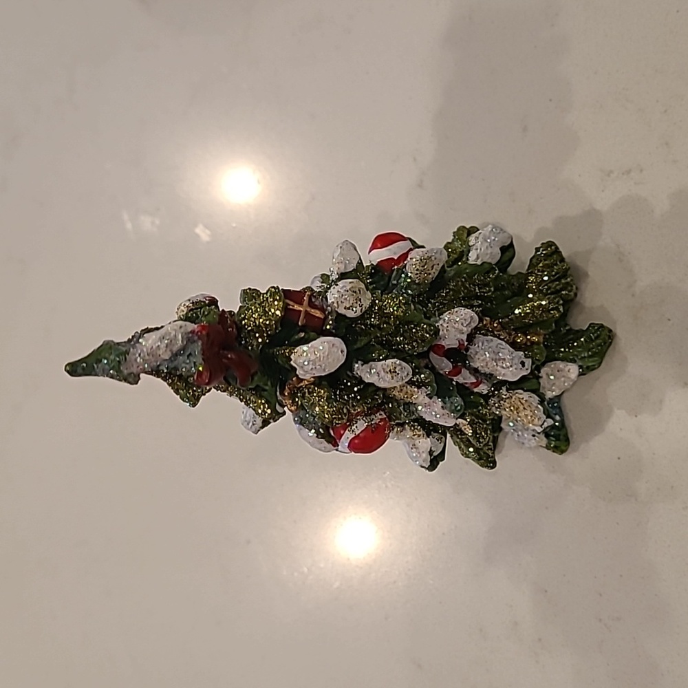 Gorgeous ceramic tree